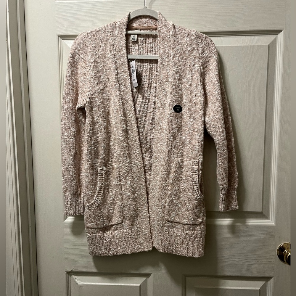 L.L.‎ Bean Women's Cream  Cardigan Sweater. 100% cotton. NWT.Size XS Petite